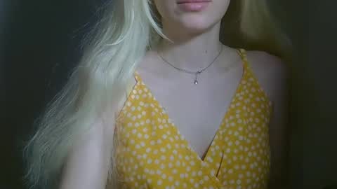 DitaMilton online show from 02/01/26, 02:59