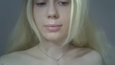 DitaMilton online show from 03/03/26, 01:50