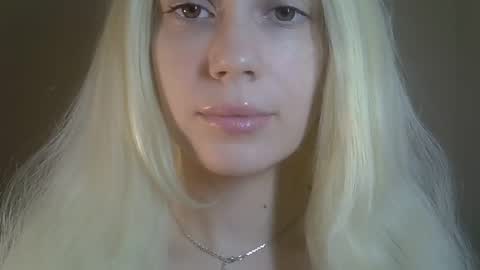 DitaMilton online show from 05/05/26, 08:50