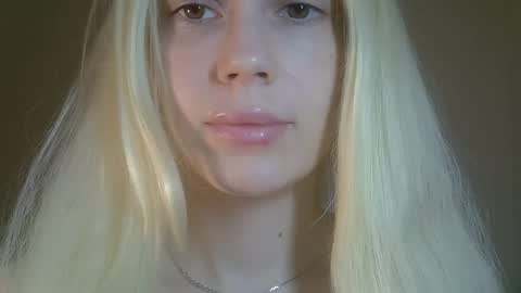 DitaMilton online show from 05/10/26, 08:03