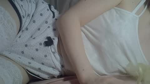 DitaMilton online show from 05/11/26, 04:04