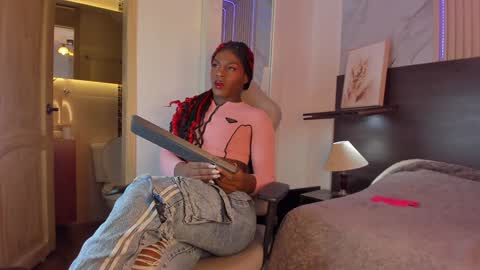 Snapshot of diva_kma chatting on 02/26/25, 12:27 Alejandra online show from 02/26/25, 12:27