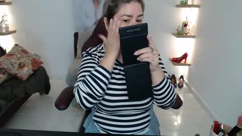Snapshot of diva_milf chatting on 04/30/26, 01:50 Diva online show from 04/30/26, 01:50