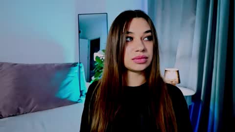 Tia online show from 10/28/25, 09:17