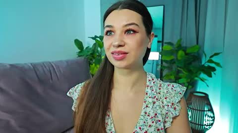 Tia online show from 03/22/26, 06:22