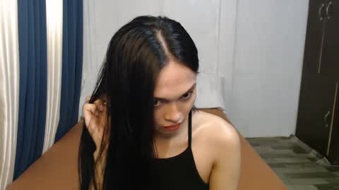 DIVINA online show from 03/04/25, 02:06