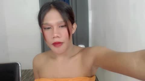 Snapshot of divine_sawanta chatting on 12/17/25, 03:07 SAWANTA online show from 12/17/25, 03:07