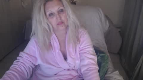 Alexxa online show from 04/12/26, 08:03