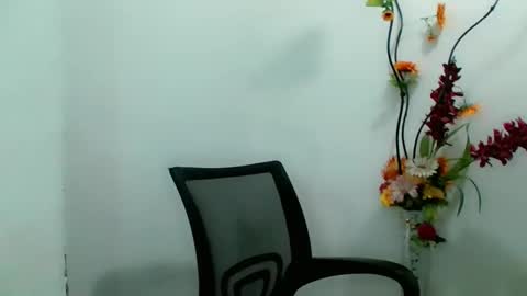 Snapshot of divinegrace10 chatting on 12/09/24, 02:56 Divine Grace Close To Your Hear online show from 12/09/24, 02:56