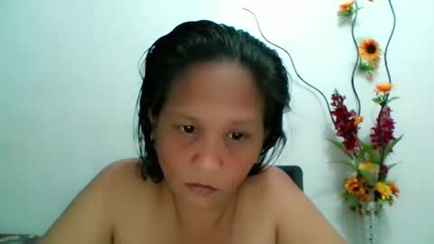 Snapshot of divinegrace10 chatting on 01/17/25, 03:23 Divine Grace Close To Your Hear online show from 01/17/25, 03:23