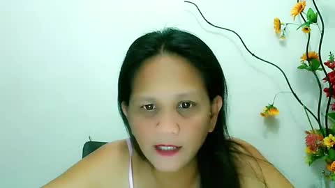 Snapshot of divinegrace10 chatting on 01/31/25, 10:10 Divine Grace Close To Your Hear online show from 01/31/25, 10:10