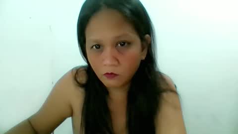 Snapshot of divinegrace10 chatting on 11/15/25, 03:48 Divine Grace Close To Your Hear online show from 11/15/25, 03:48