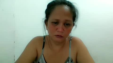 Snapshot of divinegrace10 chatting on 12/14/25, 01:05 Divine Grace Close To Your Hear online show from 12/14/25, 01:05