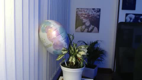 Hera online show from 12/18/25, 09:59