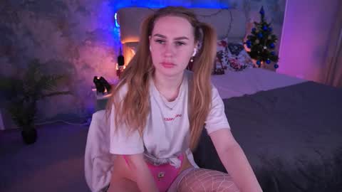 DivineJasss online show from 12/22/25, 09:23