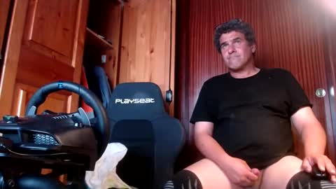 divitimido online show from 10/09/25, 07:06