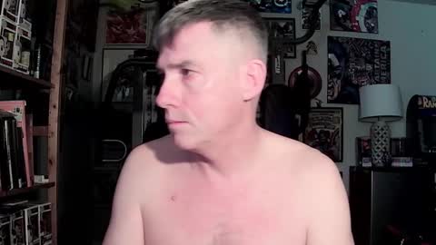 dix_handley_50 online show from 01/29/25, 02:10