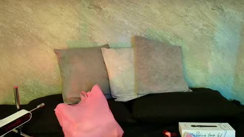 Sofia  online show from 10/20/25, 02:39