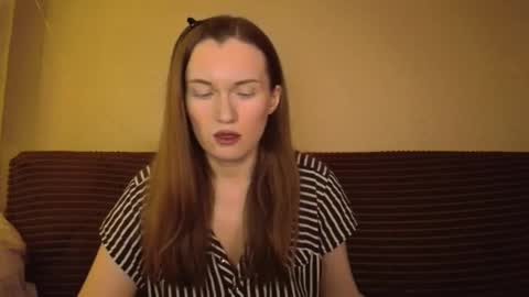 Snapshot of dixiemiller chatting on 12/19/24, 10:42 Dixiemiller online show from 12/19/24, 10:42