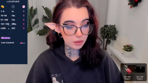 Snapshot of dixipixi_ chatting on 12/22/24, 05:34 dixipixi_ online show from 12/22/24, 05:34