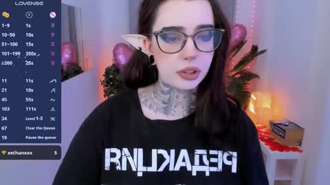 Snapshot of dixipixi_ chatting on 02/16/25, 05:48 dixipixi_ online show from 02/16/25, 05:48