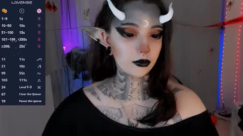 Snapshot of dixipixi_ chatting on 10/31/25, 05:52 dixipixi_ online show from 10/31/25, 05:52