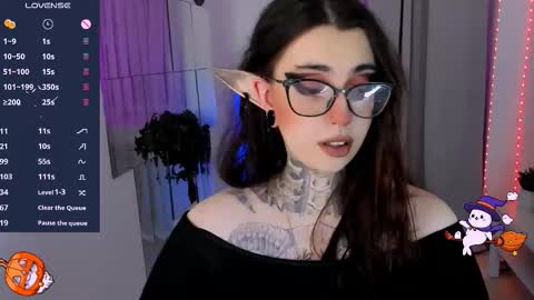 Snapshot of dixipixi_ chatting on 11/06/25, 06:25 dixipixi_ online show from 11/06/25, 06:25