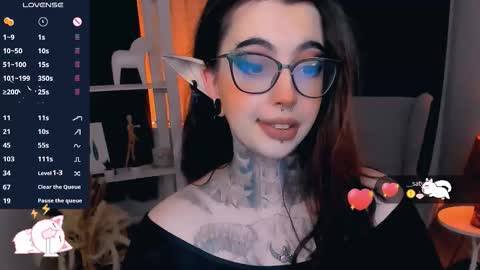 Snapshot of dixipixi_ chatting on 11/15/25, 05:49 dixipixi_ online show from 11/15/25, 05:49