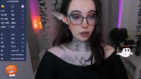 Snapshot of dixipixi_ chatting on 11/22/25, 05:50 dixipixi_ online show from 11/22/25, 05:50