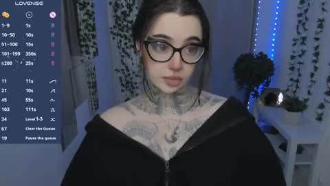 dixipixi_ online show from 05/21/26, 05:58