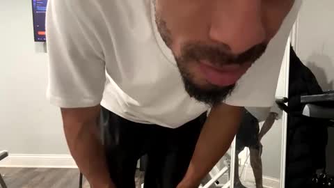 Snapshot of dixkzilla chatting on 10/24/25, 08:27 dixkzilla online show from 10/24/25, 08:27