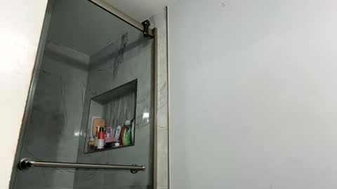 Snapshot of dixkzilla chatting on 11/19/25, 06:30 dixkzilla online show from 11/19/25, 06:30