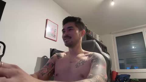 Snapshot of dixonhuang chatting on 12/01/25, 09:03 D online show from 12/01/25, 09:03