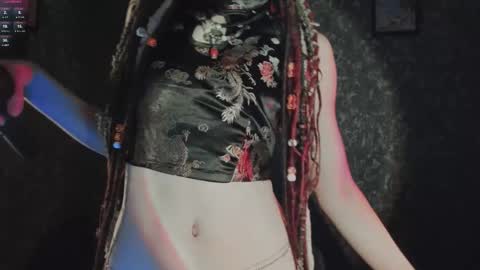 Dizer online show from 10/21/25, 04:51