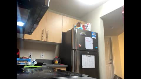 Snapshot of dizzinsweatyy chatting on 02/14/25, 11:53 dizzinsweatyy online show from 02/14/25, 11:53