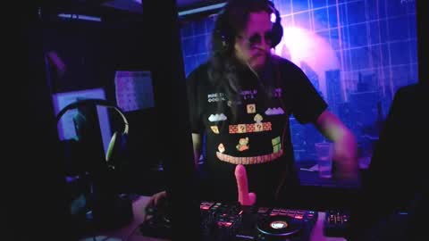 Adrian Arturo online show from 01/21/25, 01:18