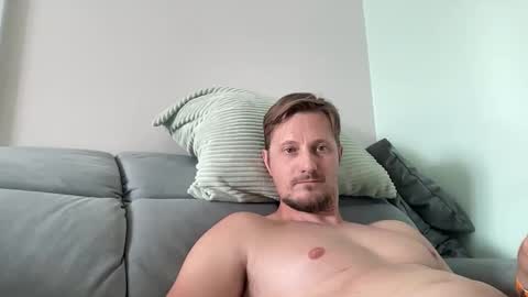 djo68686666 online show from 06/05/26, 02:12