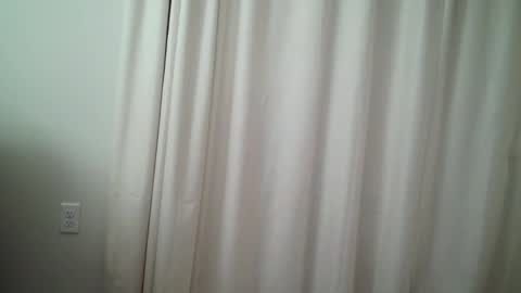 Snapshot of dkj37889 chatting on 03/01/26, 01:40 Kyle online show from 03/01/26, 01:40