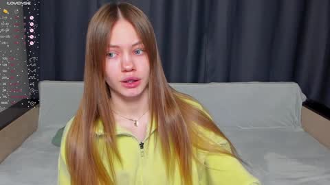 Polly and Kiriko online show from 02/06/25, 02:58