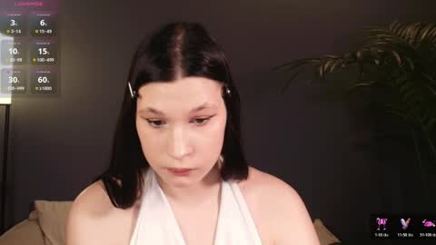 Mia online show from 04/16/26, 07:09