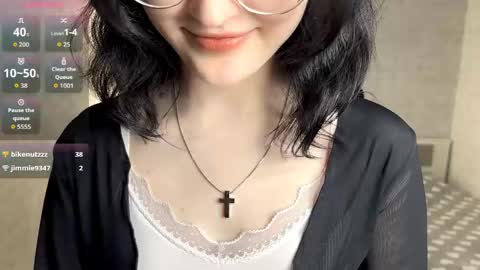 Annie PVT IS OPEN online show from 05/25/26, 09:54