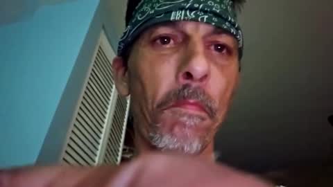 Snapshot of dogbone999081 chatting on 09/29/25, 12:05 dogbone999081 online show from 09/29/25, 12:05