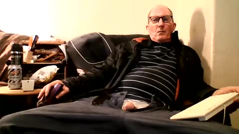 Doggsaur online show from 01/13/25, 03:58