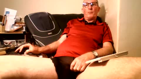 Doggsaur online show from 03/09/25, 03:38