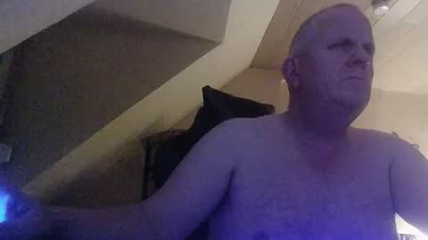 doggy2629 online show from 12/19/25, 04:58