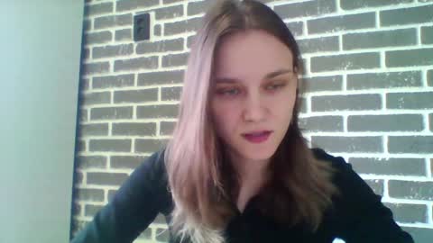 Snapshot of dolcezza_ chatting on 04/07/26, 11:21 dolcezza_ online show from 04/07/26, 11:21