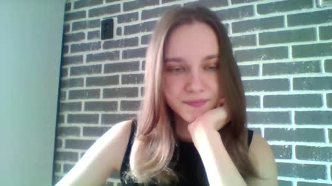 Snapshot of dolcezza_ chatting on 04/14/26, 11:16 dolcezza_ online show from 04/14/26, 11:16