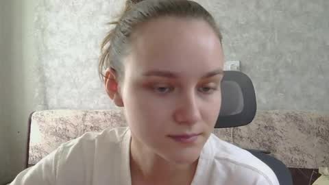 dolcezza_ online show from 05/28/26, 11:51