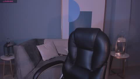 Dolcie  online show from 12/24/24, 11:38