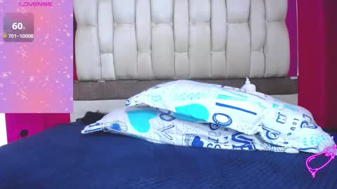 Snapshot of doll_coquette chatting on 03/08/25, 03:35 Heilen Niikol online show from 03/08/25, 03:35